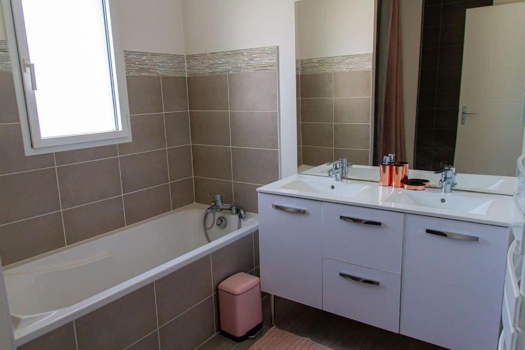 Villa Avec Piscine Chauffee Trois Chambres Saint-Sulpice-de-Royan المظهر الخارجي الصورة